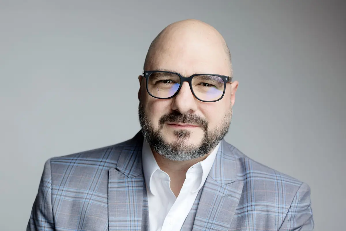 Dr. Fábio Bechelli, médico, formação e atuação clínica em São Paulo